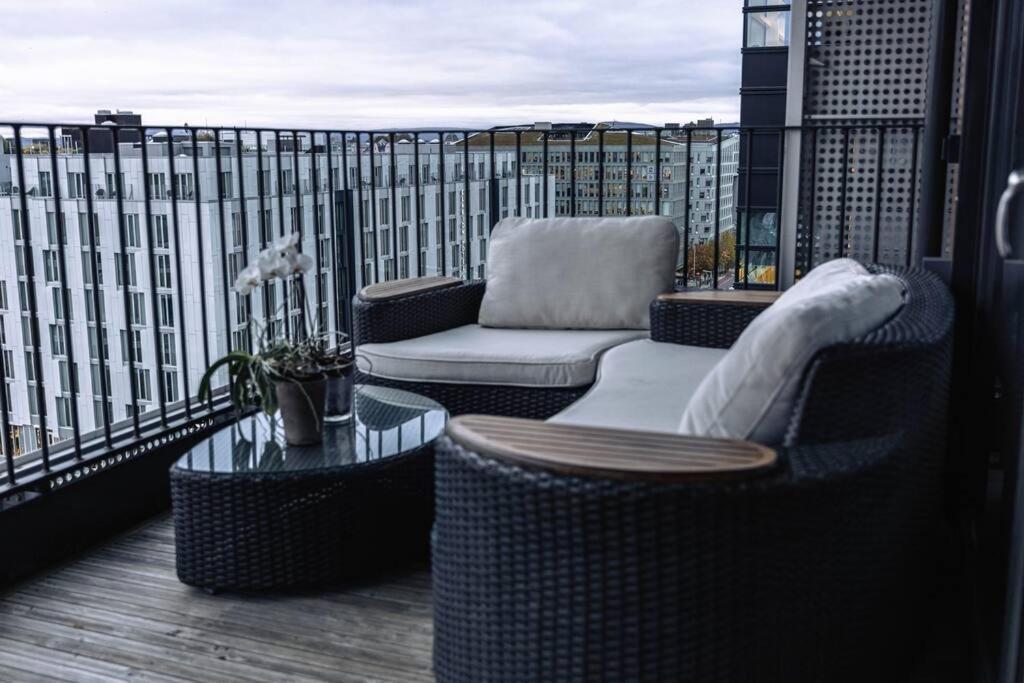 Modern 3Bed Room Sea View Apartment @ Oslo Barcode Exterior photo